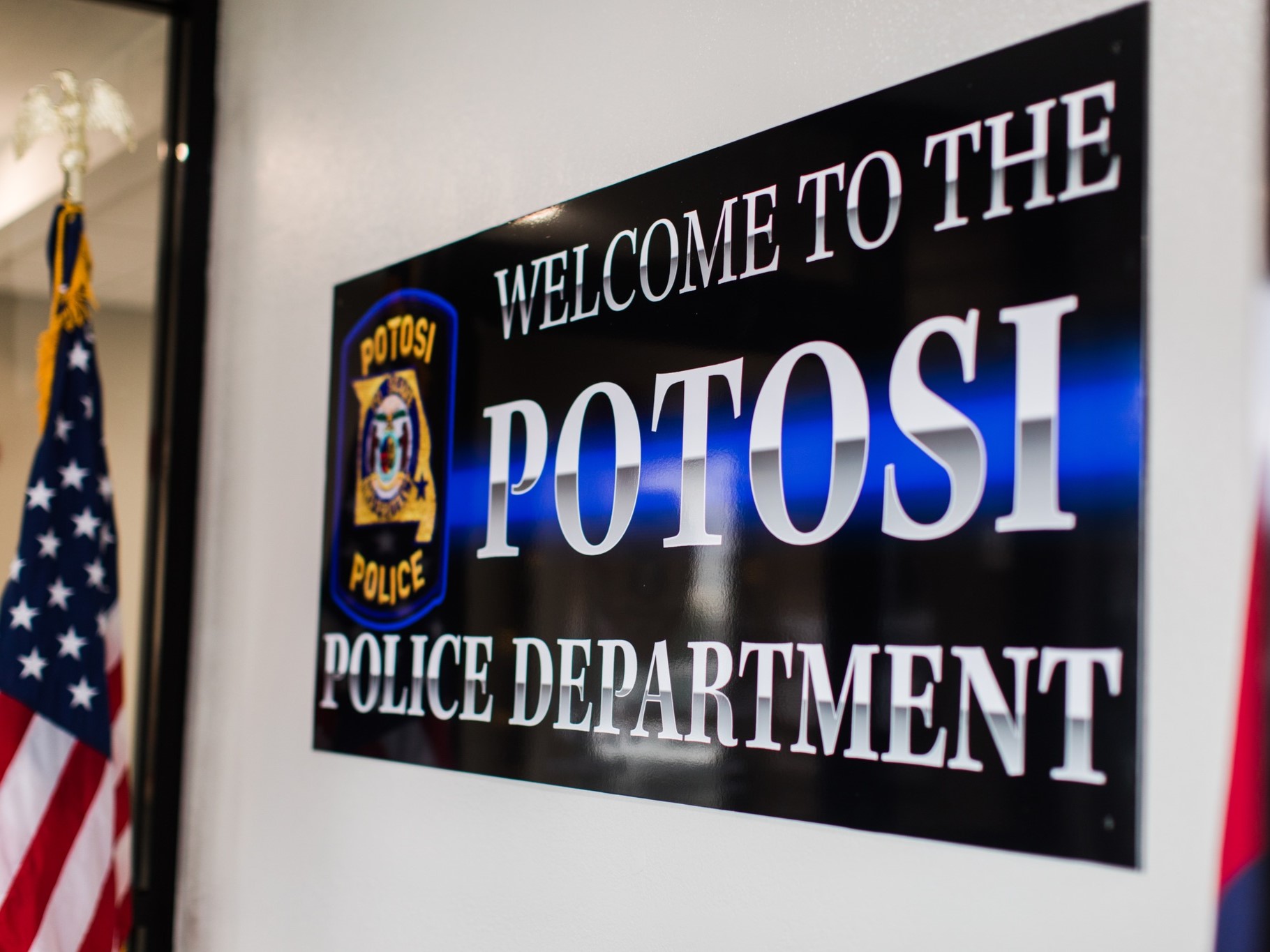 Sign saying Welcome to the Potosi Police Department