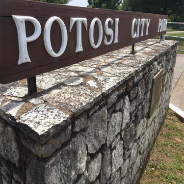 Entrance sign of Potosi City Park